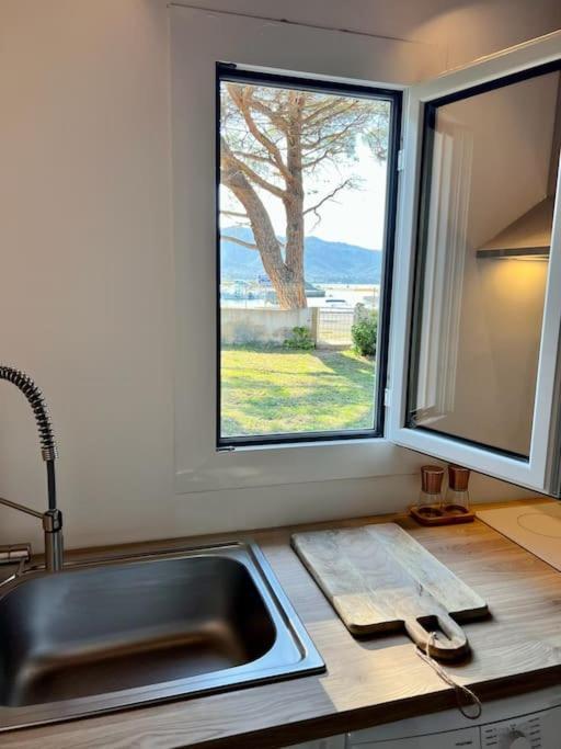 Maison Chaleureuse En Plein Coeur Du Centre Ville Saint-Florent  Zewnętrze zdjęcie