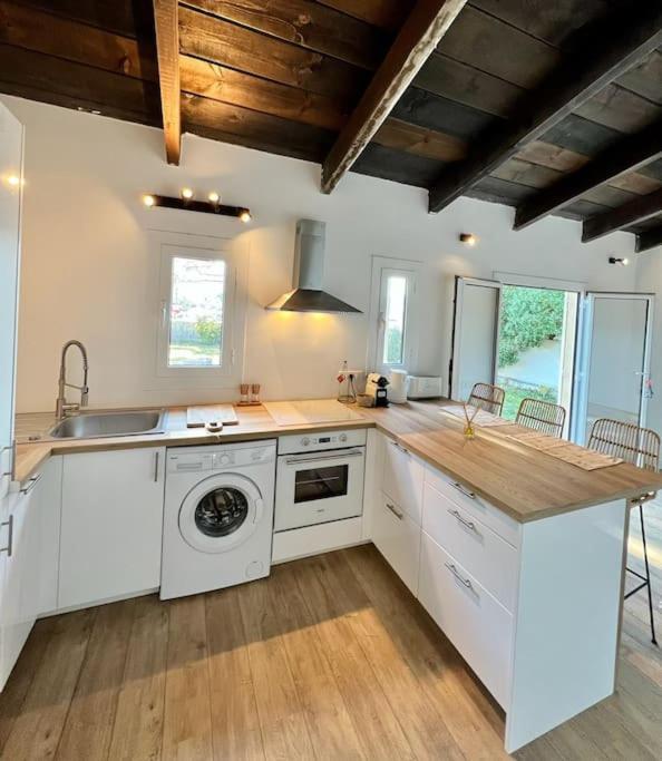 Maison Chaleureuse En Plein Coeur Du Centre Ville Saint-Florent  Zewnętrze zdjęcie